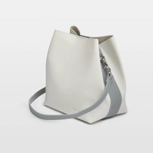 New Keep Pursuing Mia Square Bag Purse